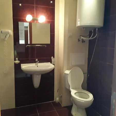 Private Studio In Esperanto *